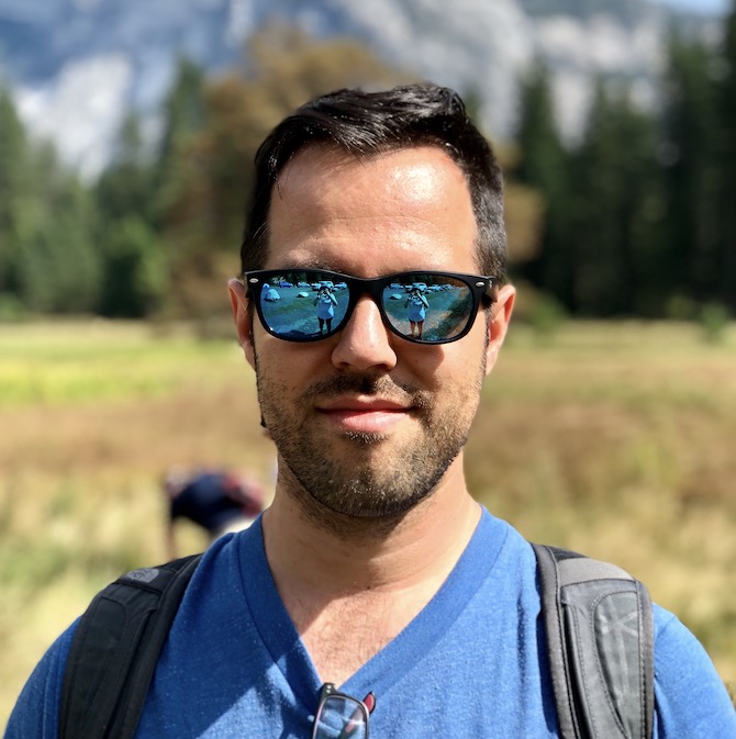 Portrait of Peter Izsak